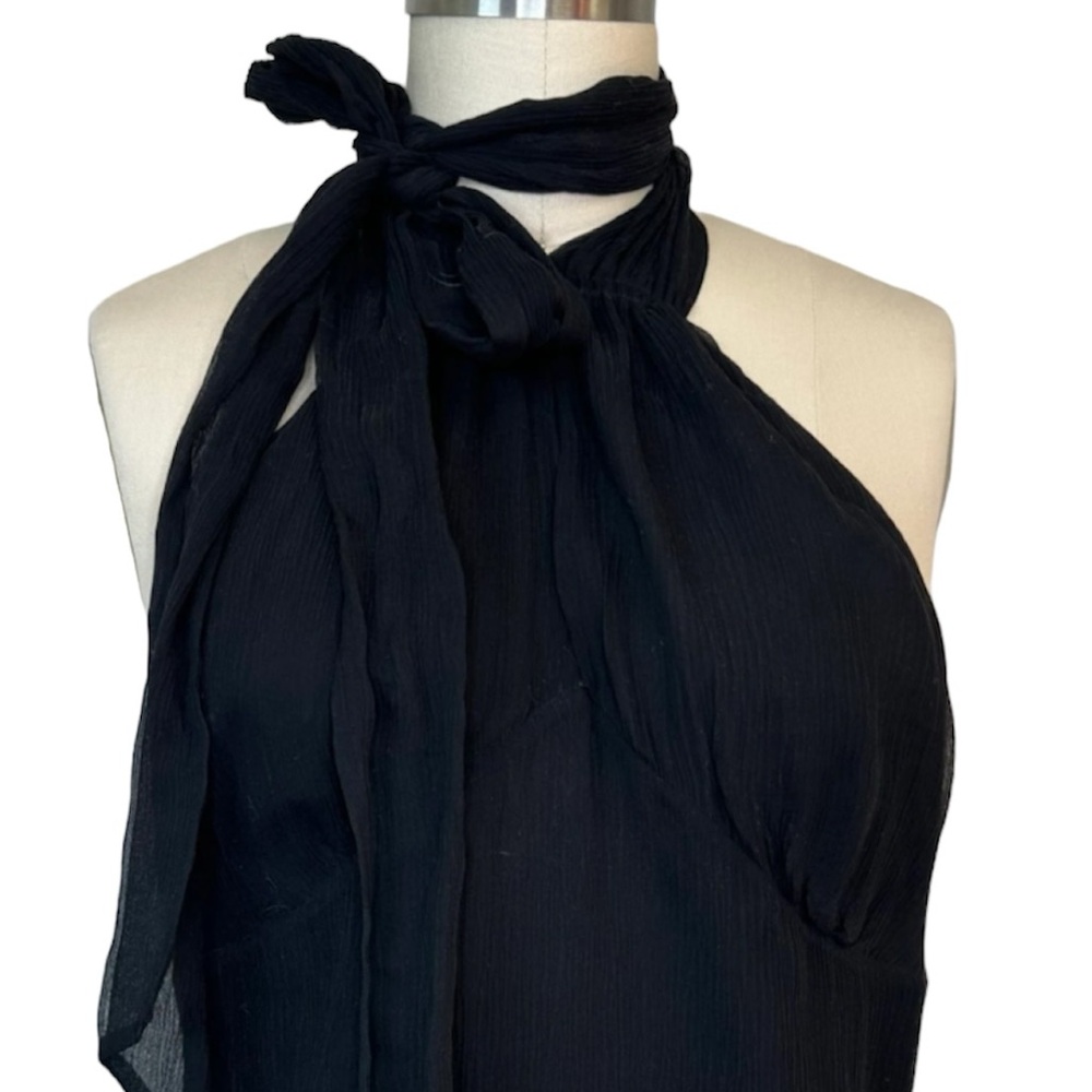 Women’s fashion elegant halter neck . Two-piece set size medium - Picture 5 of 6